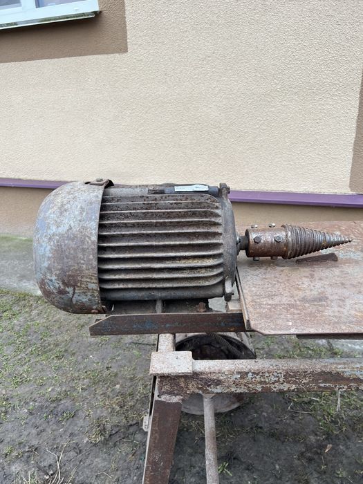 Продам конусний дровокол 5,5 КВт