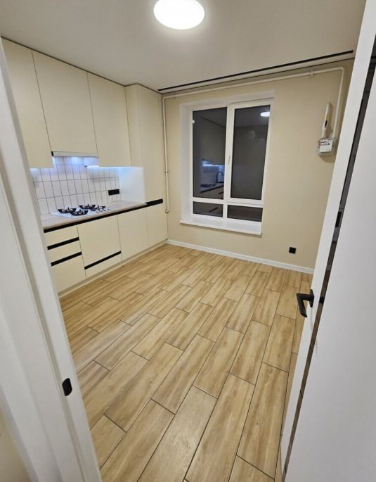 Продам 1-к Квартиру Новобуд