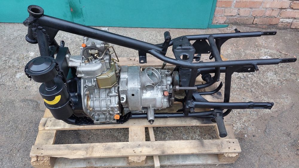 Дизельный двигатель МТ Днепр с Переходной плитой