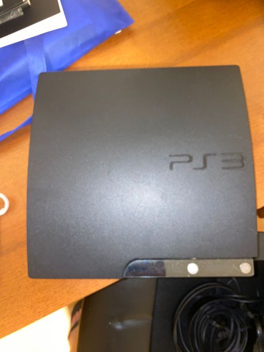 Sony PS3 com 2 comandos