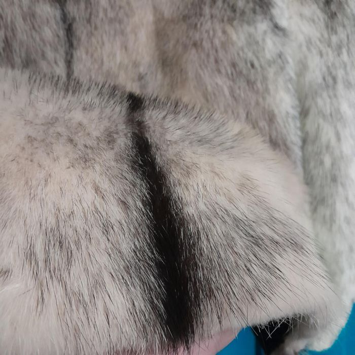 Шуба бомбер натуральне хутро біло срібна скандинавская норка крестовка