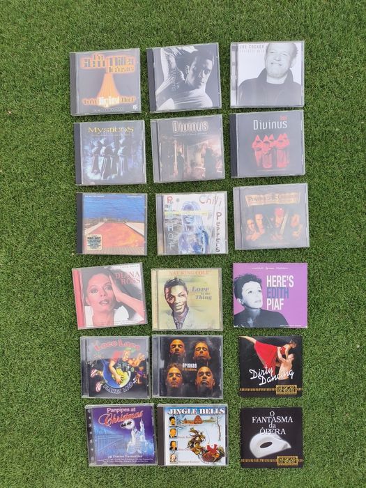 CDs variados  de vários estilos