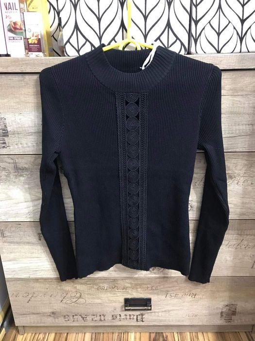 Sweterek prążek sweter prążek swetr czarny