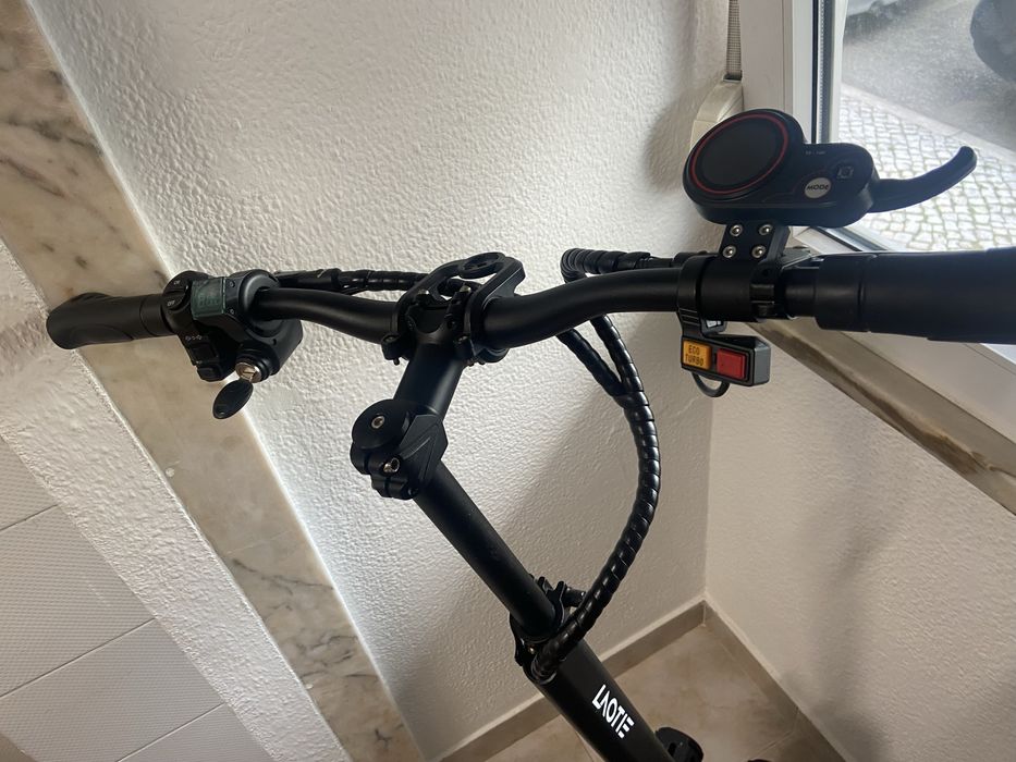 Trotinete Laoti perfeito estado 2 carregador