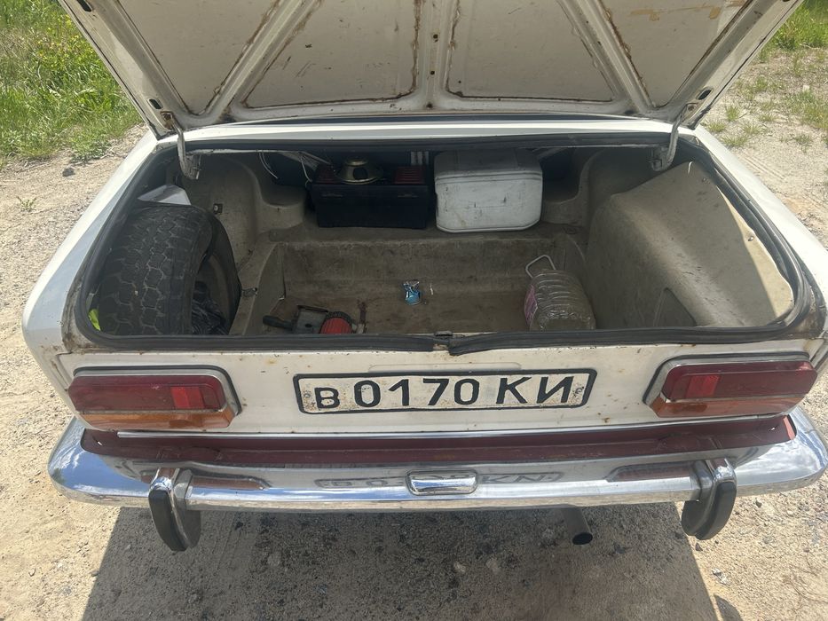 Продам автомобіль ваз 2103