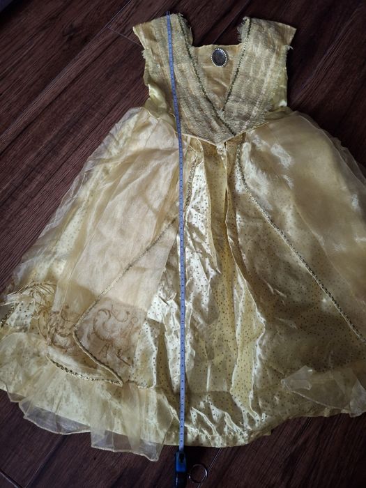 Strój  bella  5,6lat