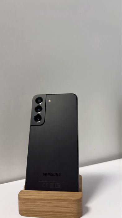 Samsung Galaxy S22 8/128 .Хорошому стані