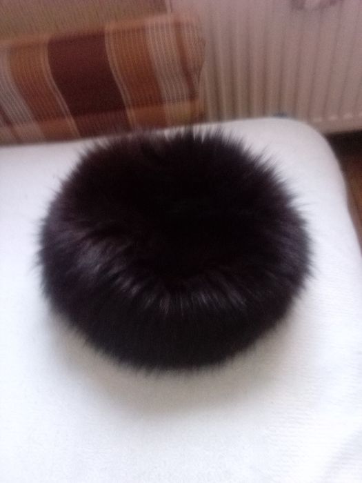 Продам головний убір з песця.