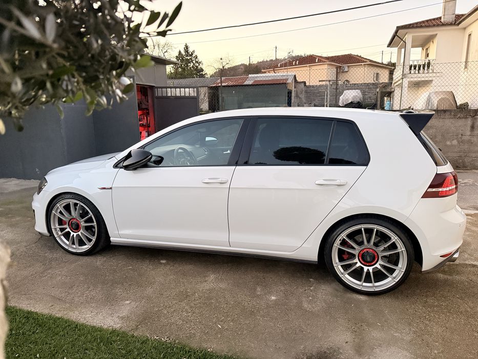 Volkswagen Golf 7 GTI 2.0 TSI DSG 230cv