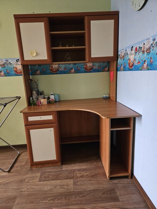 Детский гарнитур.