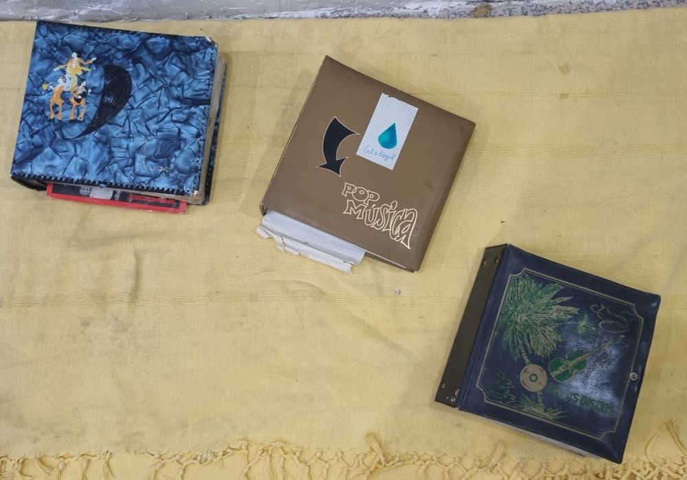 3 Albuns de Discos Vinis Antigos