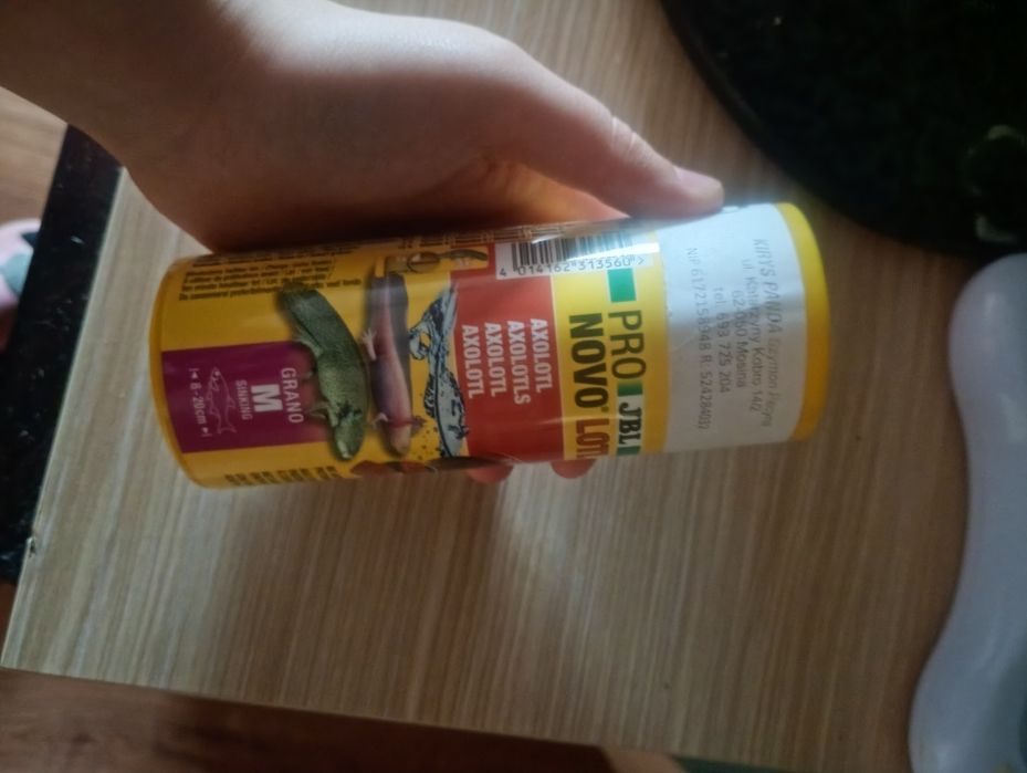 Sprzedam karmę na axolotla