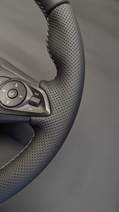 Kierownica Opel Astra K świeżo obszyta