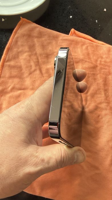 Iphon 14 pro max , 256 mb e -sim
