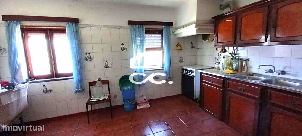 Moradia T3 com 3 pisos em Beja