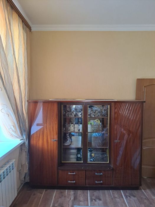 Продам ретро сервант
