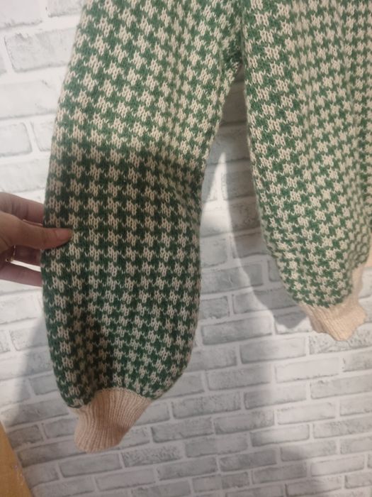 Ciepły sweter damski w pepitkę Shein S