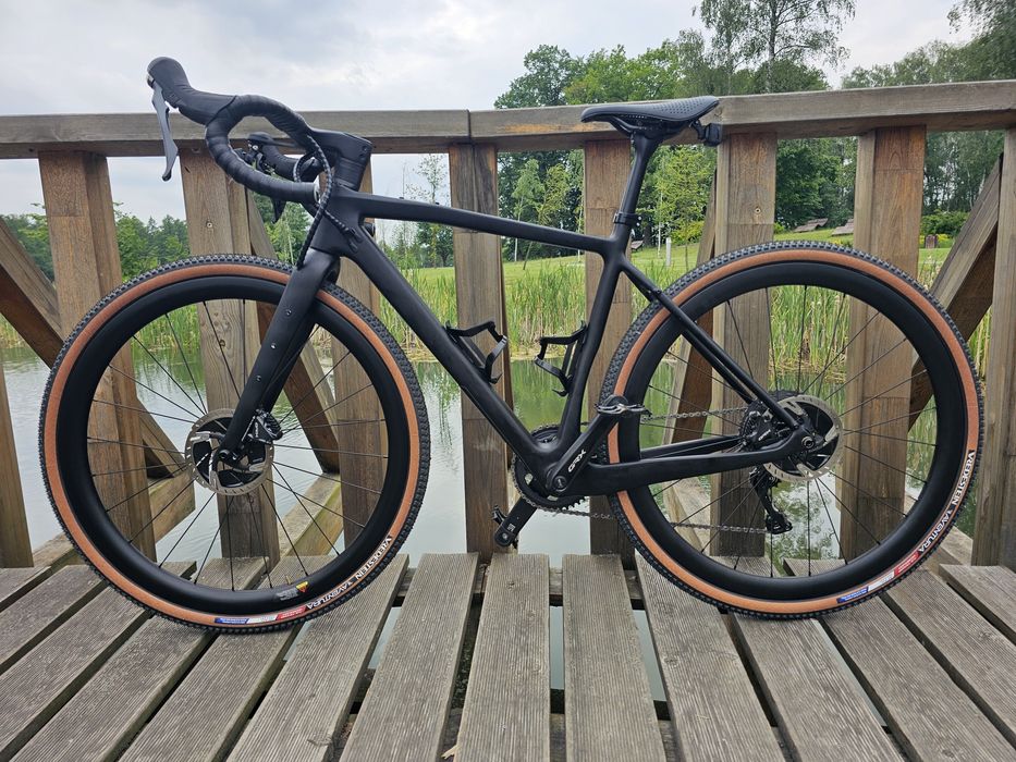 Rower Gravel full karbon carbon 8,5 kg
