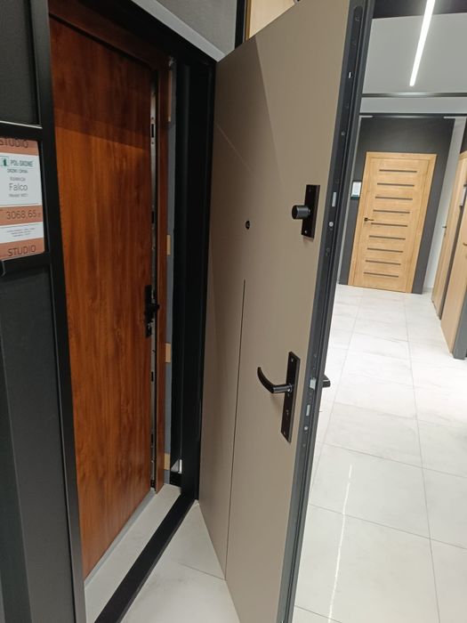 Drzwi zewnetrzne BEL POL