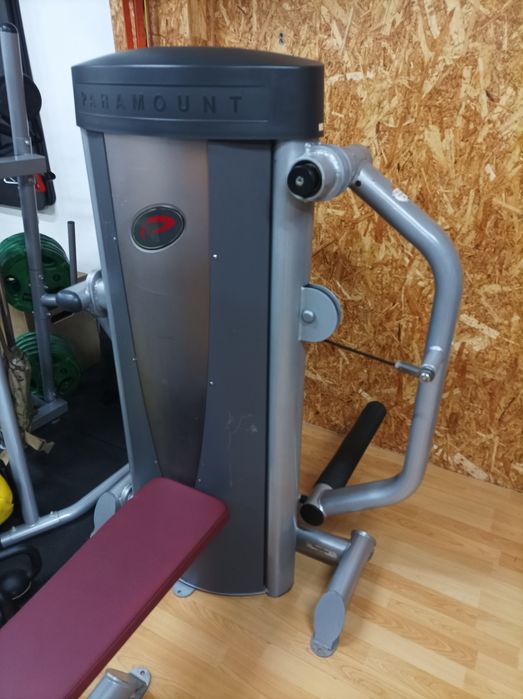 Máquinas de musculação Paramount ( Oito máquinas).