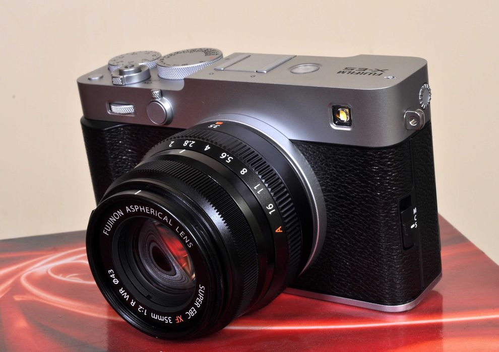 Fuji X-E5 + XF 35mm F: 2.0 WR, Nova, fatura e garantia 3 anos