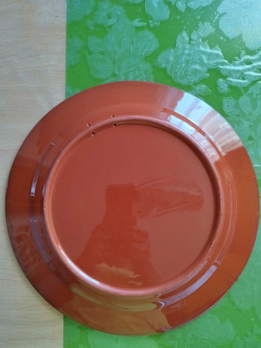 Hand-painted plate64751794579842121