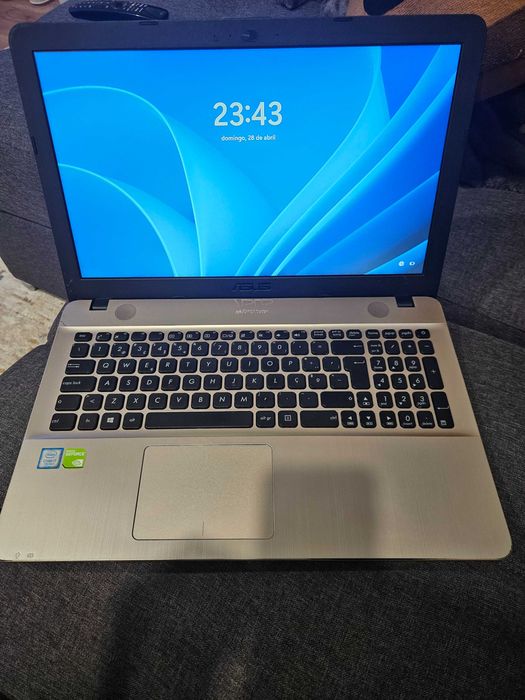 Portátil ASUS A541U