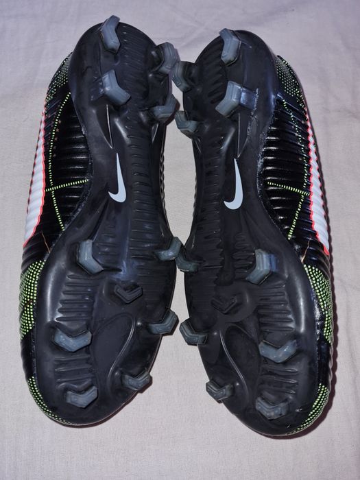 Детские спортивные бутсы nike 32р.