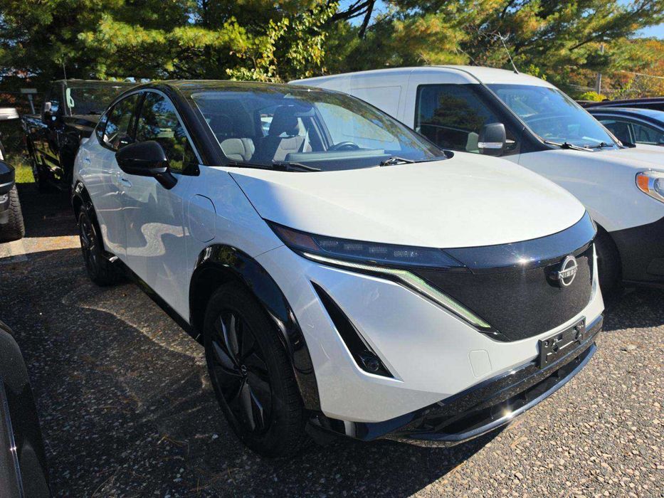 Nissan Ariya 2023 Електро Автомат Venture
