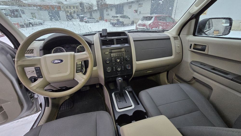 Продам Ford Escape 2010