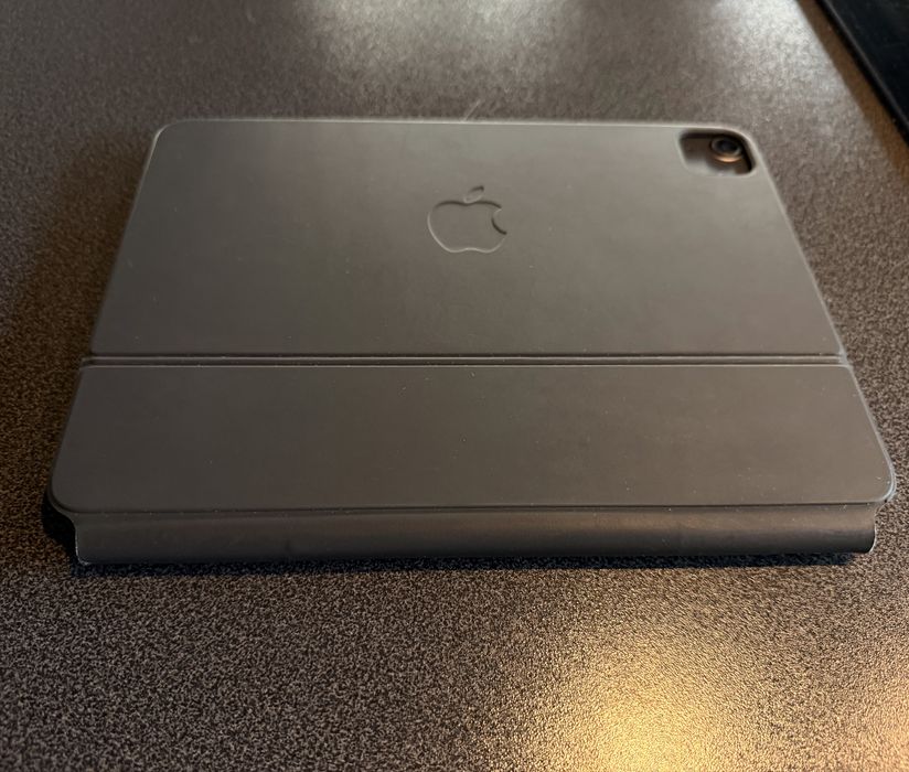 Apple Ipad Air 4 64GB 11” Wifi + cellular, magic keyboard stan idealny