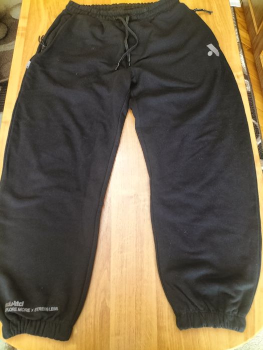 Spodnie dresowe męskie