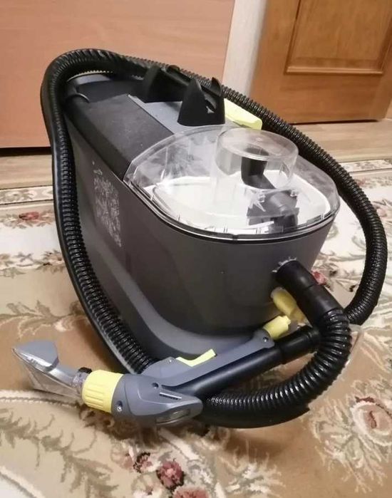 Моющий пылесос karcher