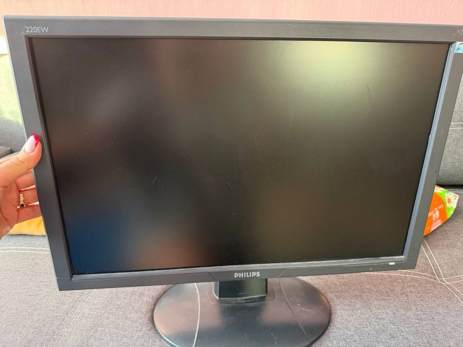 Монитор Philips 22