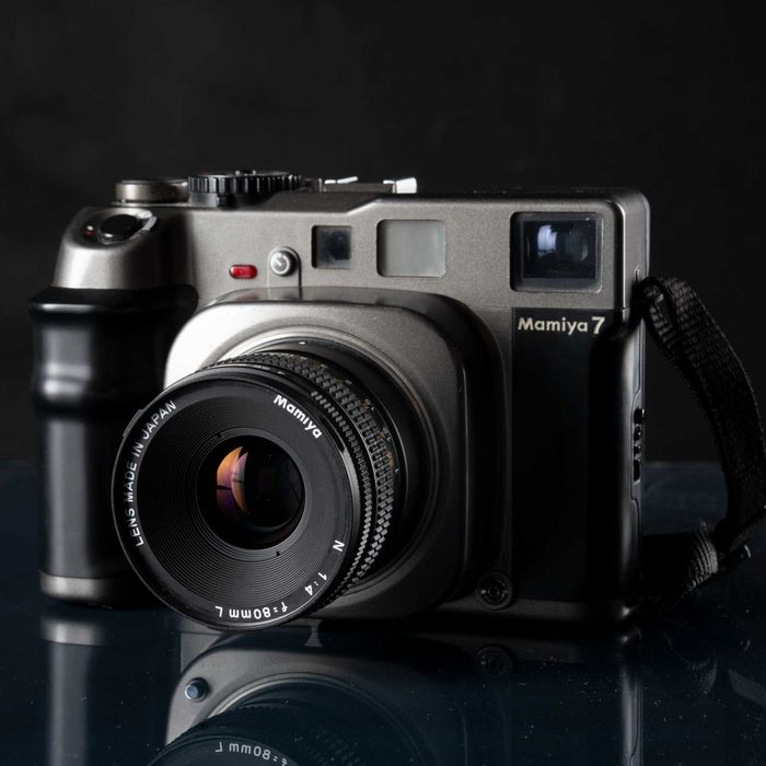 Mamiya 7 z obiektywem 80mm f/4.0 w super stanie
