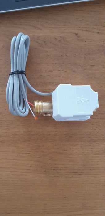 Válvulas selenoide 12 Vdc. Meia polegada, de metal, com filtro e cabo