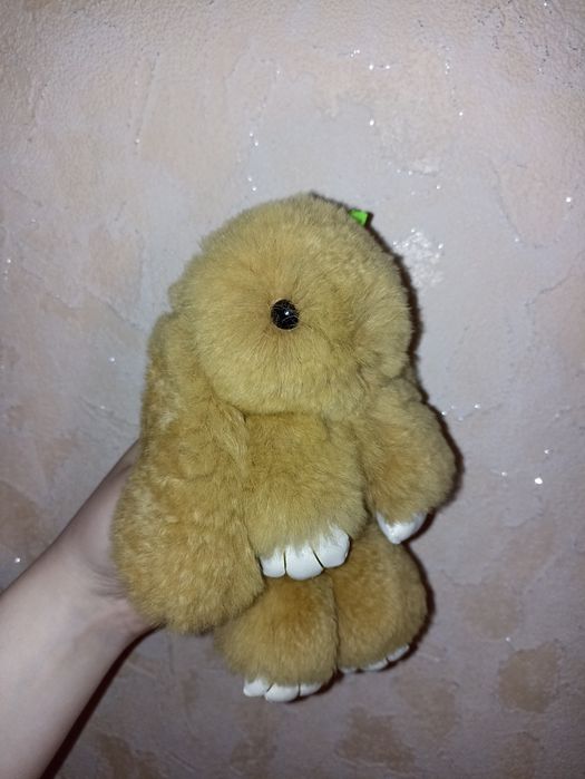 Меховий кролик брелок/іграшка