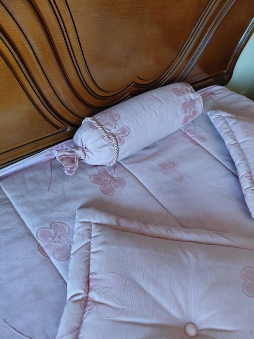 Colcha de cama rosa