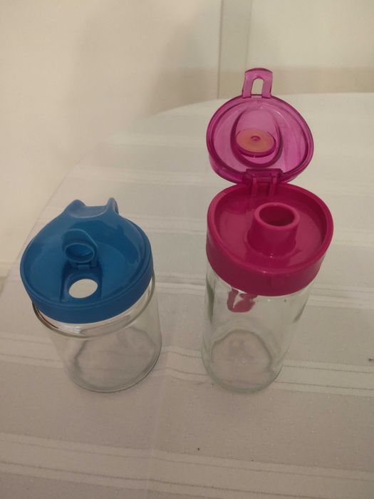 Various Kitchen Items502120772483174404