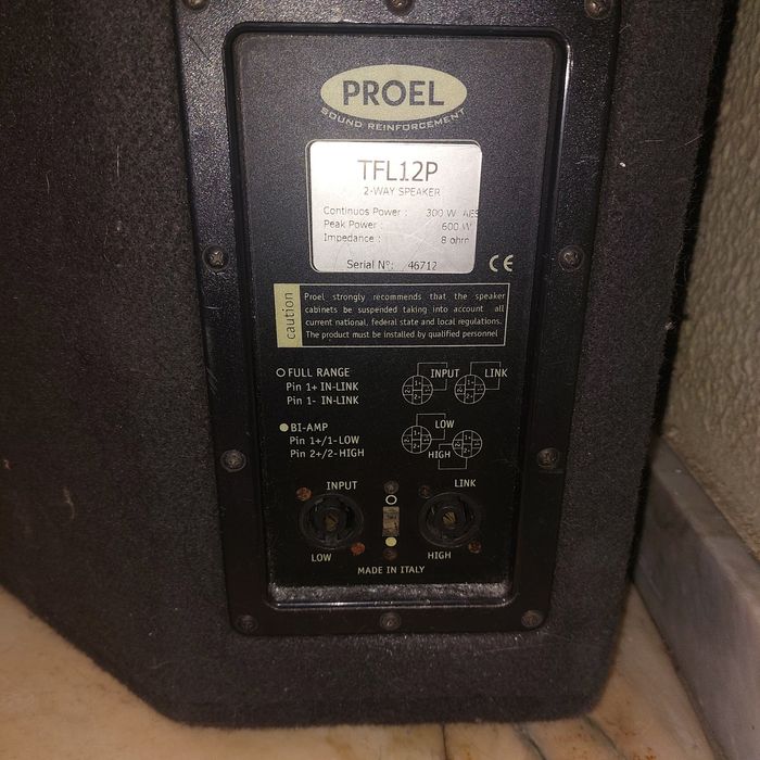 2 Colunas PROEL 12P 300W .200€