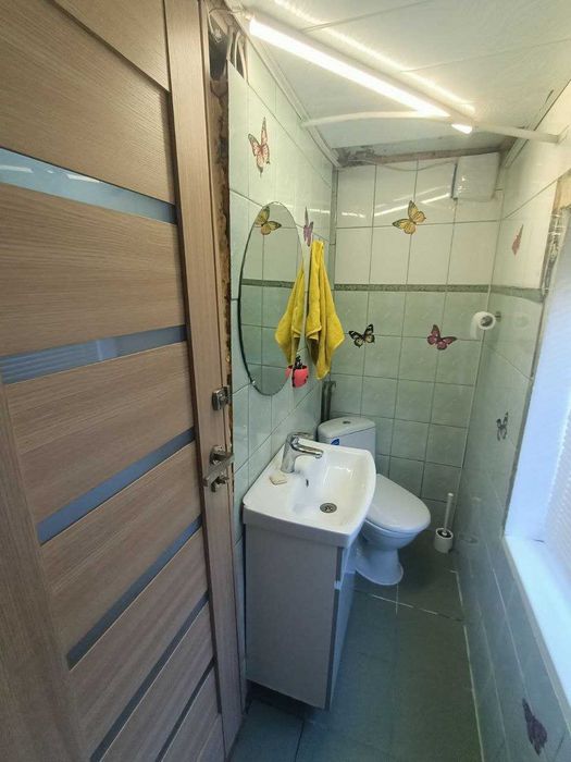 Продажа частини будинку в р-ні Казбет гарний жилий стан