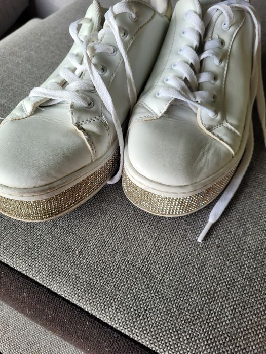 Piękne  białe buty damskie rozmiar 38