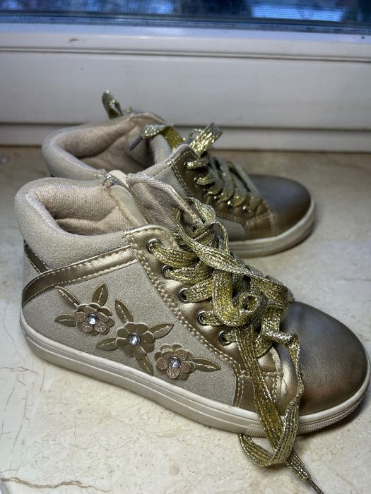 Дитяче взуття, ботінки шкіряні, тапки