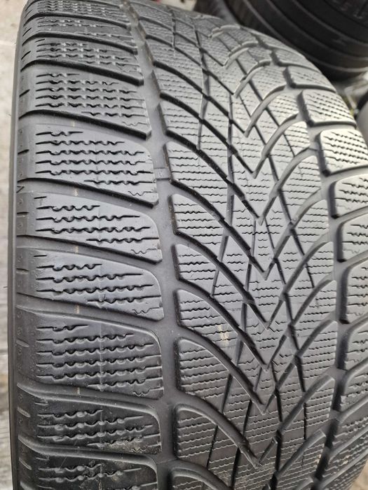 275/30/21  Dunlop D3 super 1 SZT , Audi RO1 6mm z 19r.