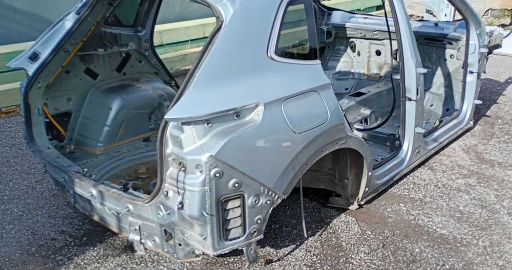 Четверть задняя передняя левая правая Tiguan 3 лонжерон тигуан 571