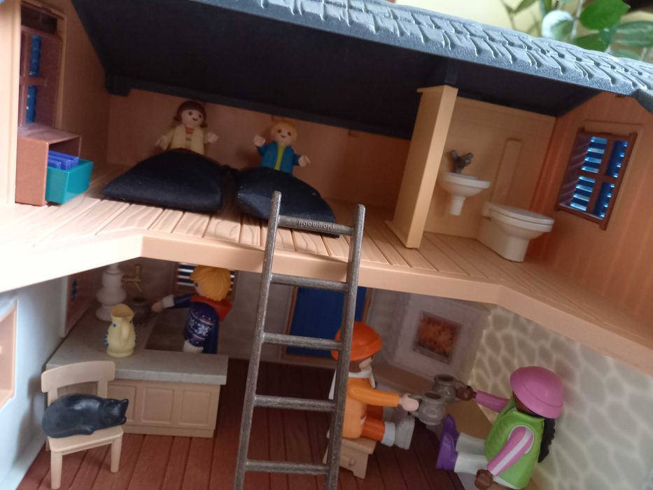 Playmobil Family Fun - Chata górska