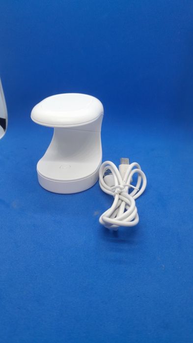 Лампа для ногтей