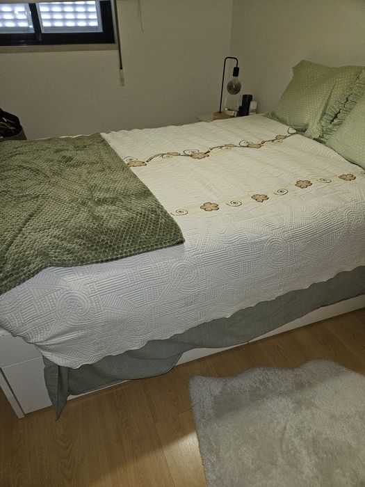 Cama casal ikea sem colchão