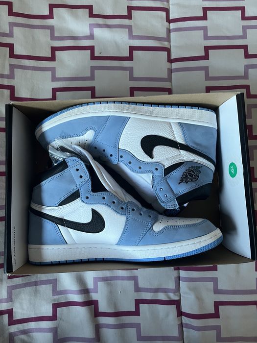Air Jordan 1 University Blue