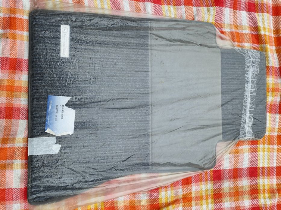 Dywanik Mercedes W124 S124 C124 A124